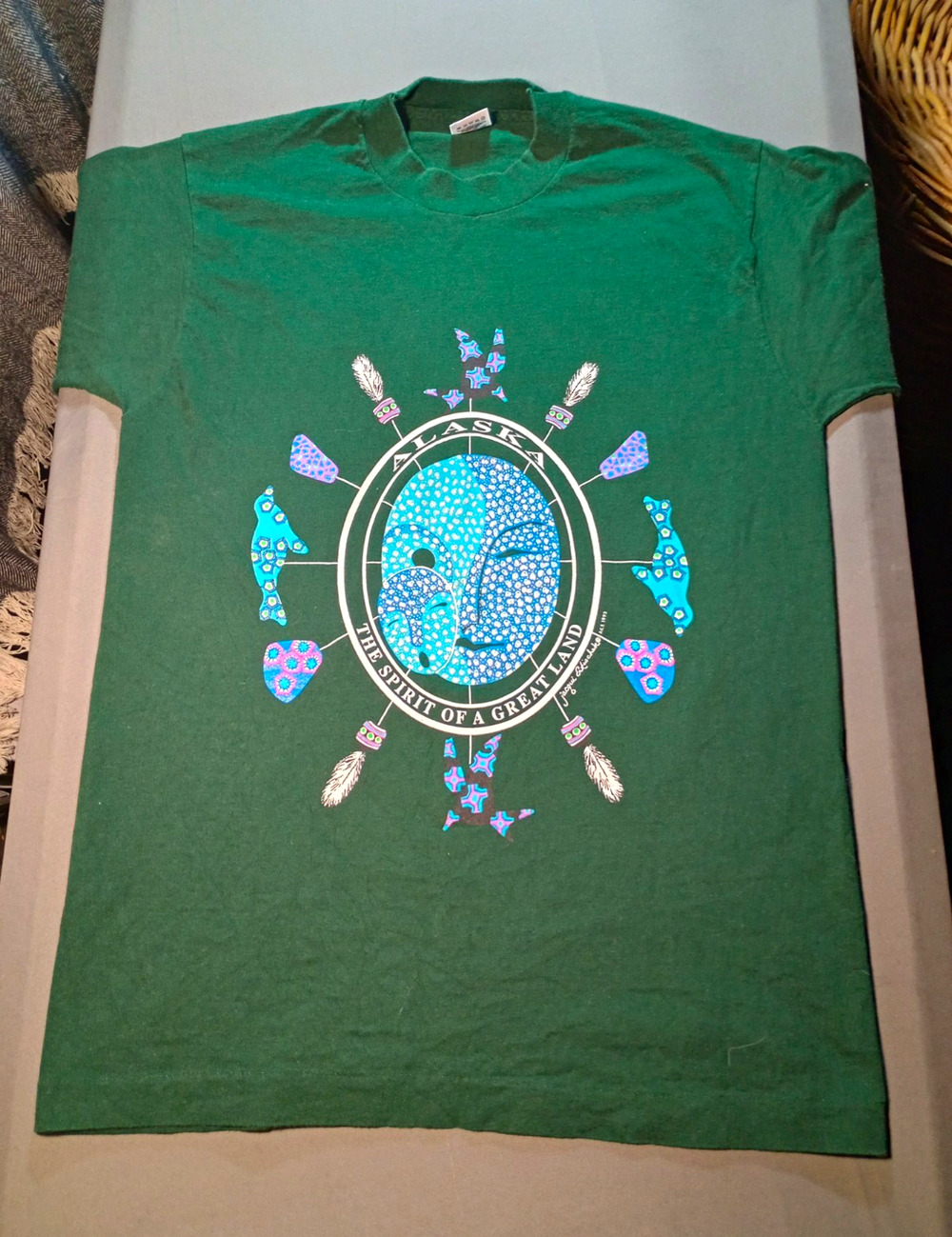 Fruit of the Loom Alaska Graphic T Shirt Men's Size M Green Cotton Crew Neck